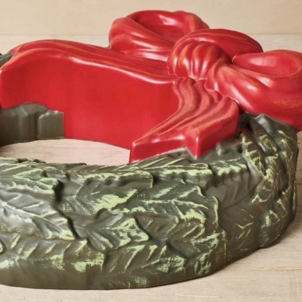 New John Derian 16” Lit Wreath with bow Holiday Blow Mold Light Up